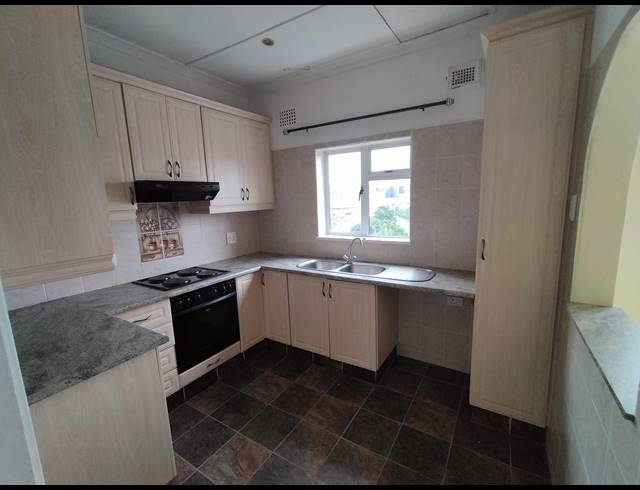 1 BEDROOM APARTMENT SOLD IN ESSENWOOD